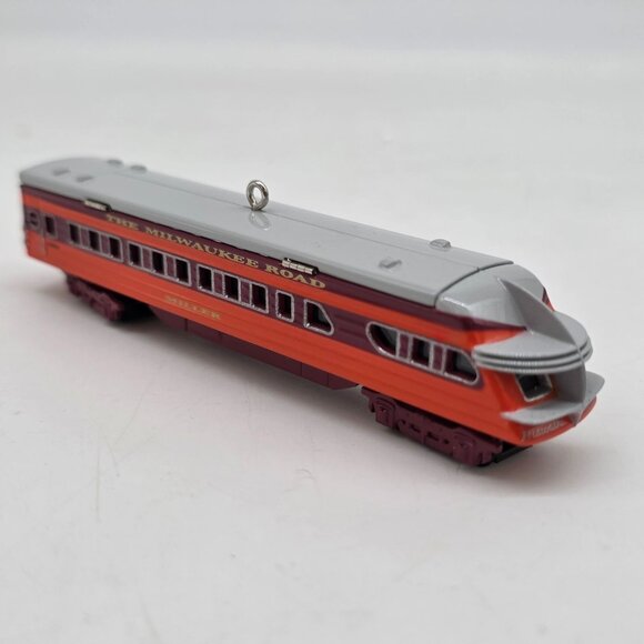 Hallmark Keepsake Lionel Hiawatha Observation Car Ornament 2002 Miniature Train - Picture 5 of 11